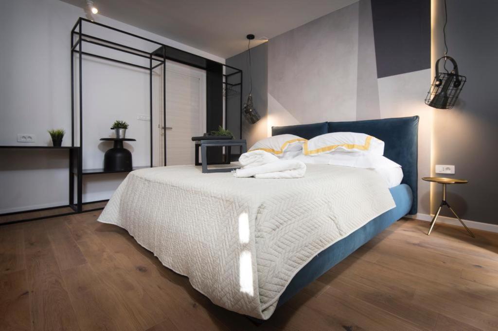 Sibinicum Luxury Rooms شيبينيك المظهر الخارجي الصورة