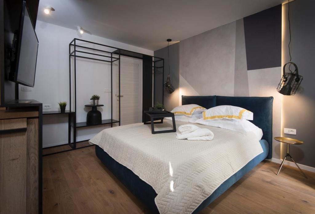 Sibinicum Luxury Rooms شيبينيك المظهر الخارجي الصورة